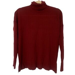 J Crew XS Cranberry Turtleneck 100% Merino Wool Light Weight Sweater